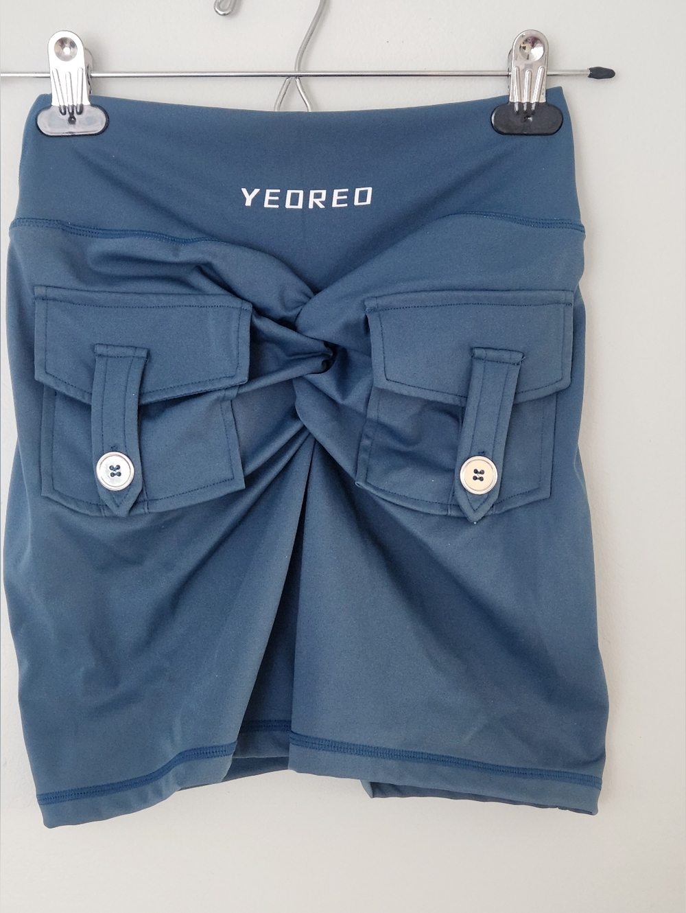 Yeoreo Deep Blue Pocket Scrunch Athletic Shorts Large - Never Worn - Picture 6 of 9